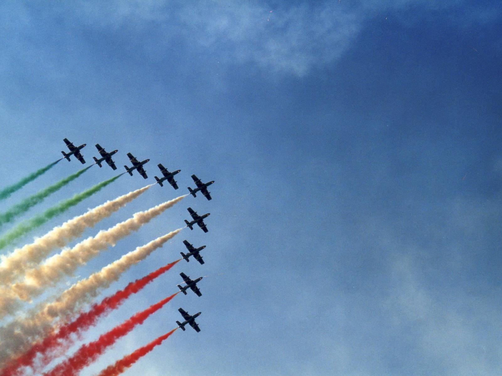 1600x1200 Italian Wallpaper 1400×1000 Italian Flag Image Wallpaper 27