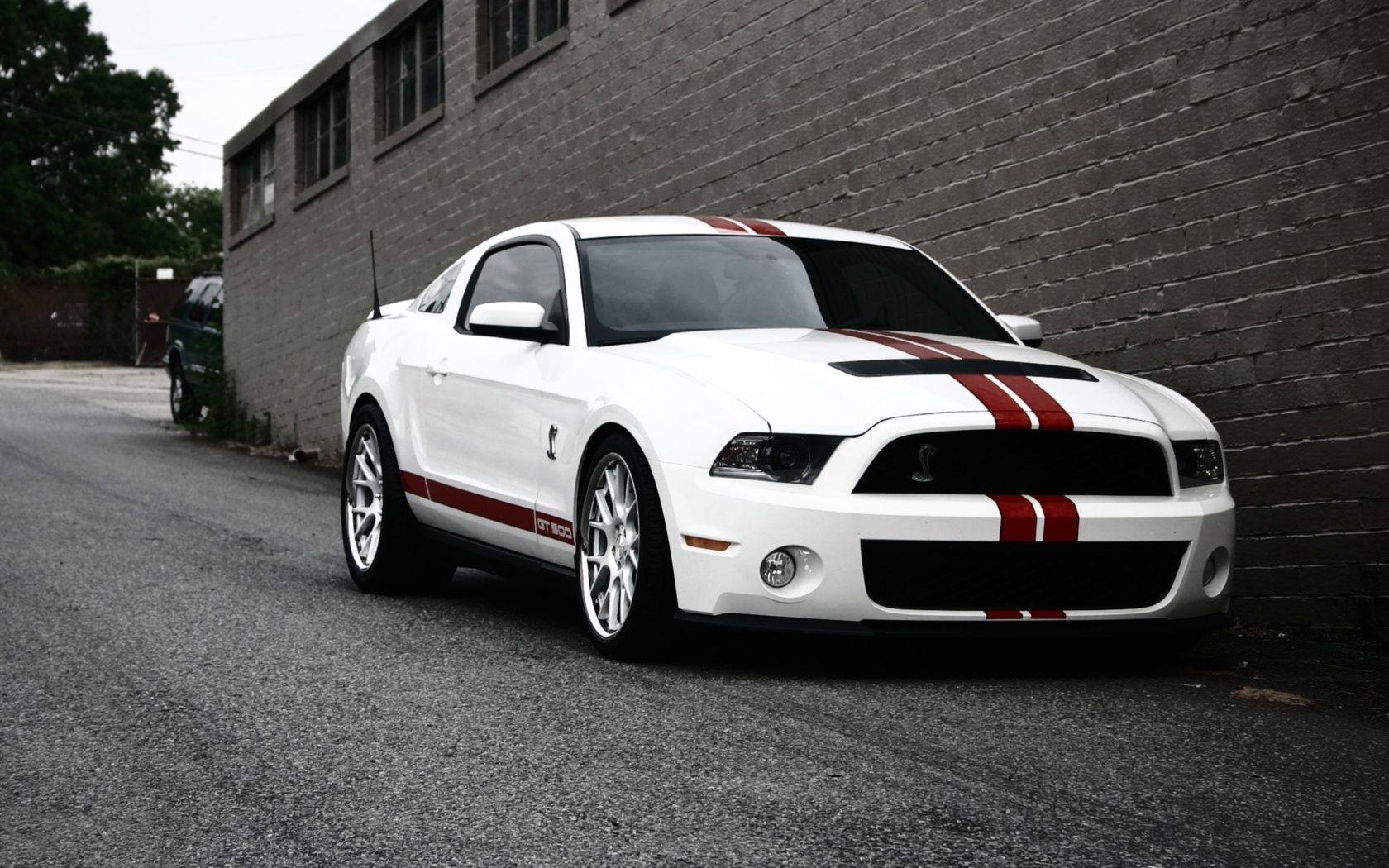 1680x1050 Ford Mustang Shelby GT500 White Wallpaper