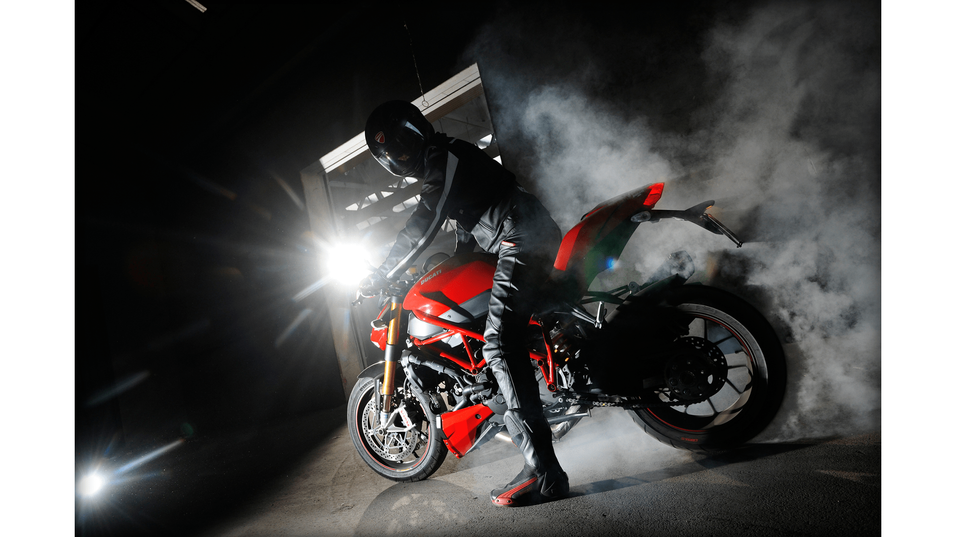 1920x1080 Ducati Naked Streetfighter Sportbike Smoke Burnout wallpaper
