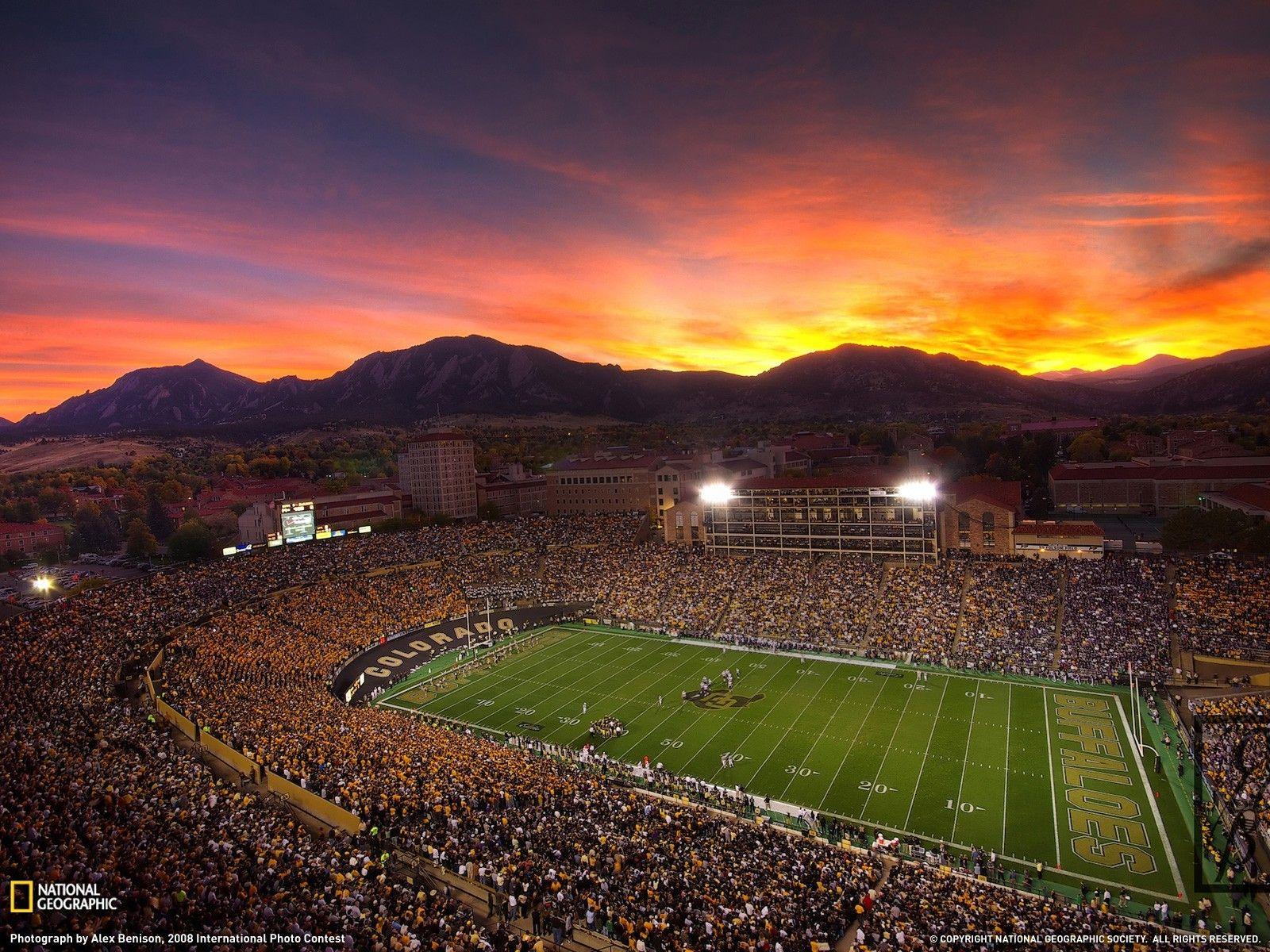 1600x1200 american football field stadium background lambeau field stadium