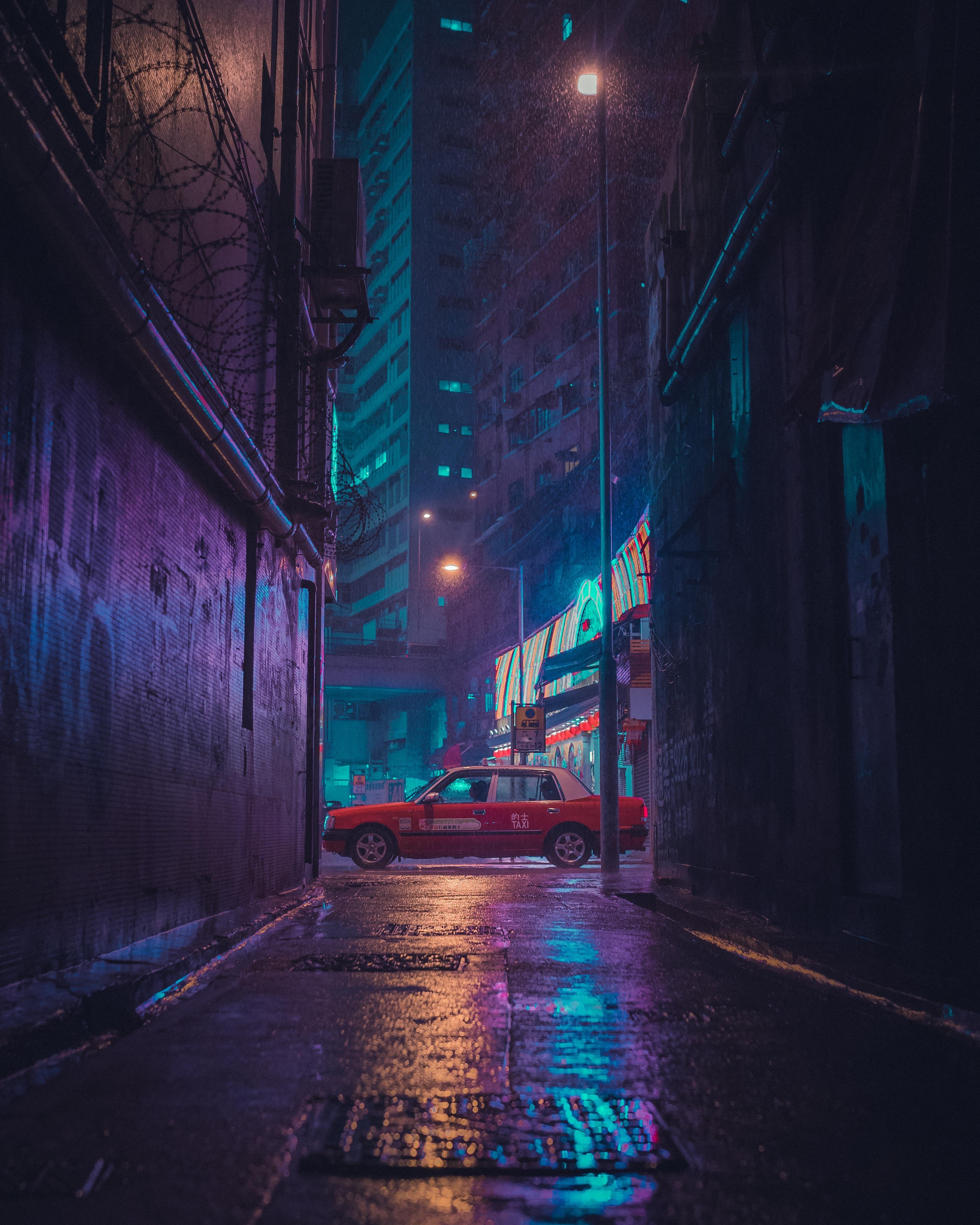 3852x4815 This photo of a Taxi in the rain from an alley PC: u/ stfeyes