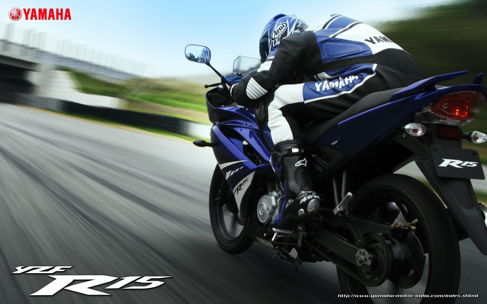 1680x1050 Yamaha YZF R15 Exclusive Wallpaper