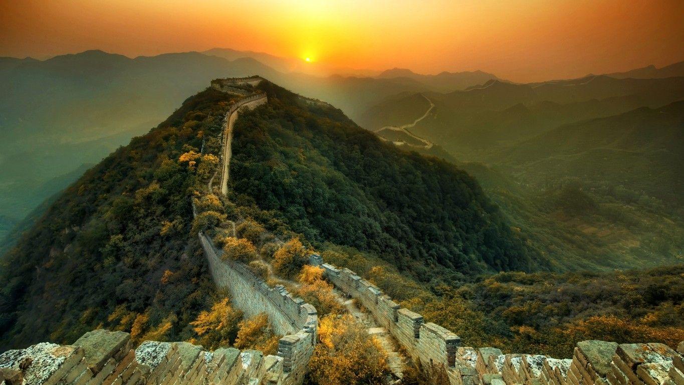 1365x768 Majestic Great Wall Wallpaper Desk Wallpaper