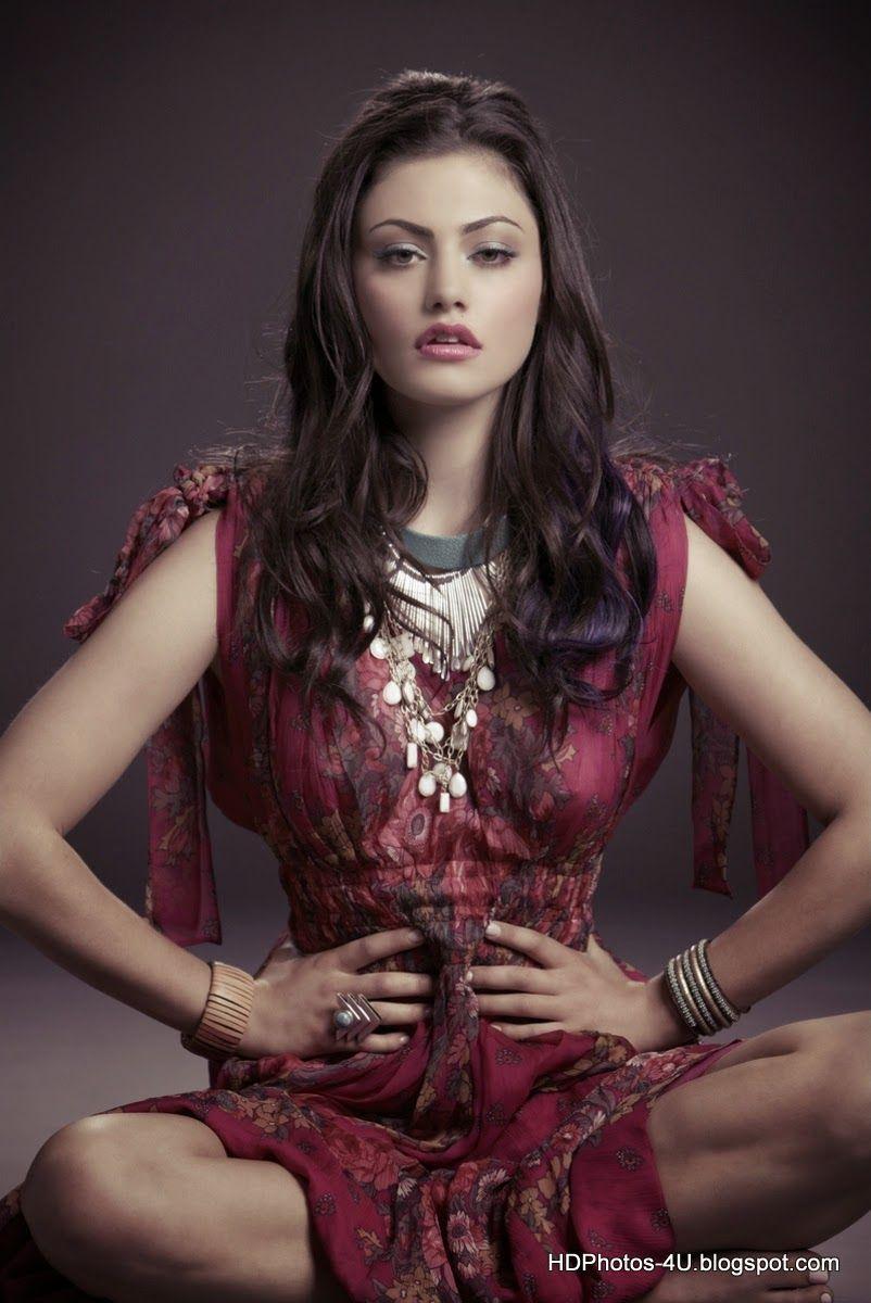802x1200 Australian Actress Phoebe Tonkin HD Photo & Wallpaper. Phoebe