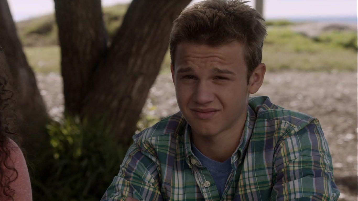 1366x768 The Fosters Light Of Day