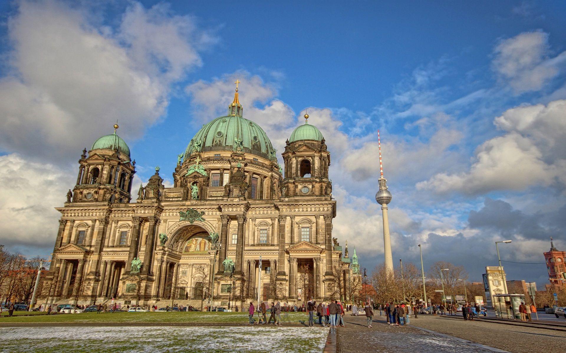 1920x1200 Wallpaper Berlin, Germany, cathedral, street, people 1920x1200 HD
