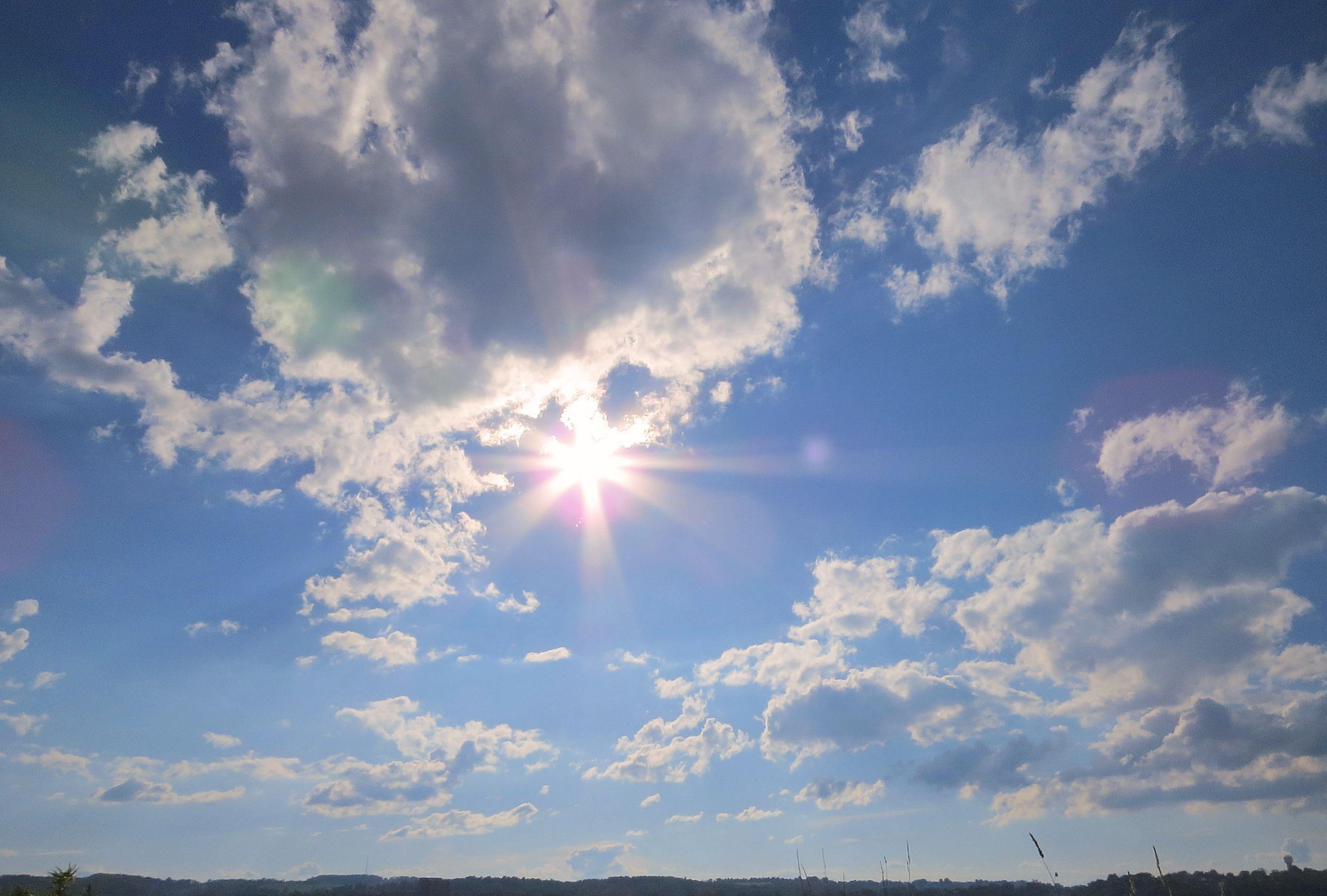 2648x1788 Sunny sky