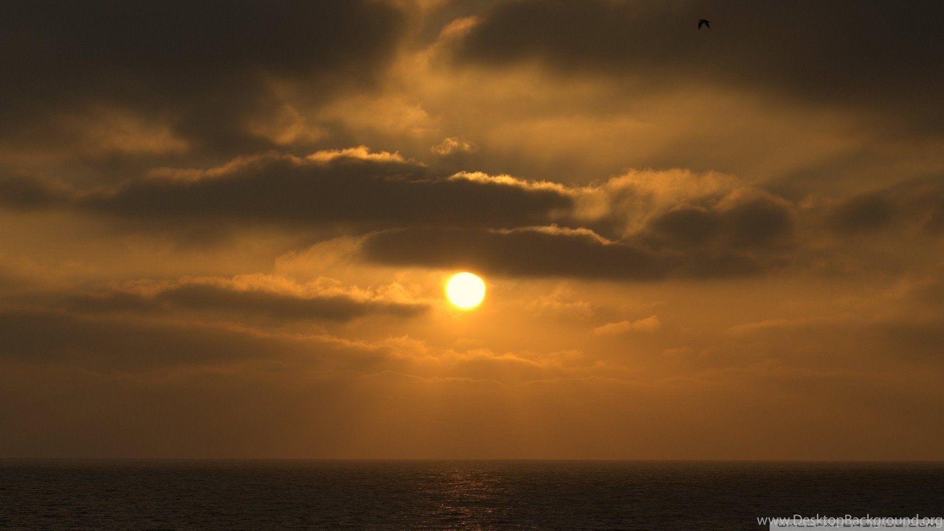 Gold Sky Wallpapers Top Free Gold Sky Backgrounds WallpaperAccess