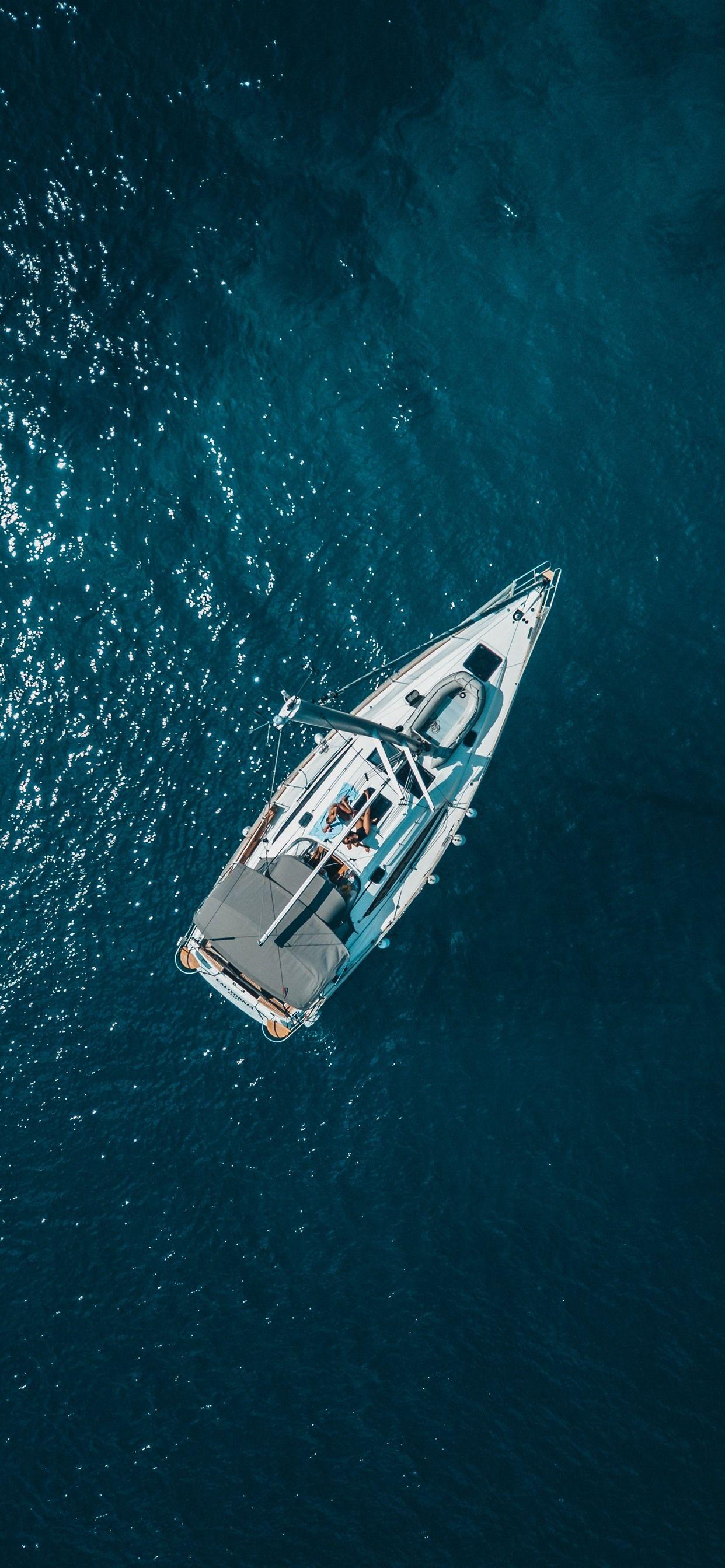 Boat Iphone Wallpapers Top Free Boat Iphone Backgrounds Wallpaperaccess