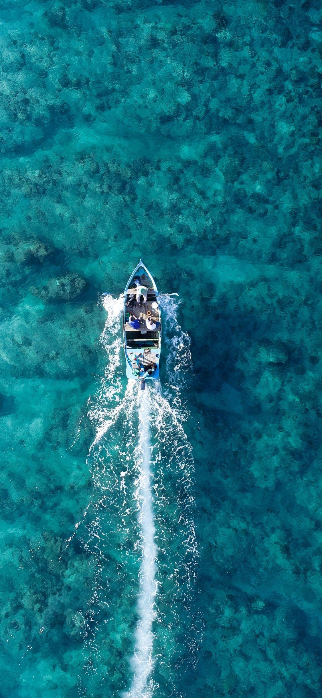 Boat Iphone Wallpapers Top Free Boat Iphone Backgrounds Wallpaperaccess