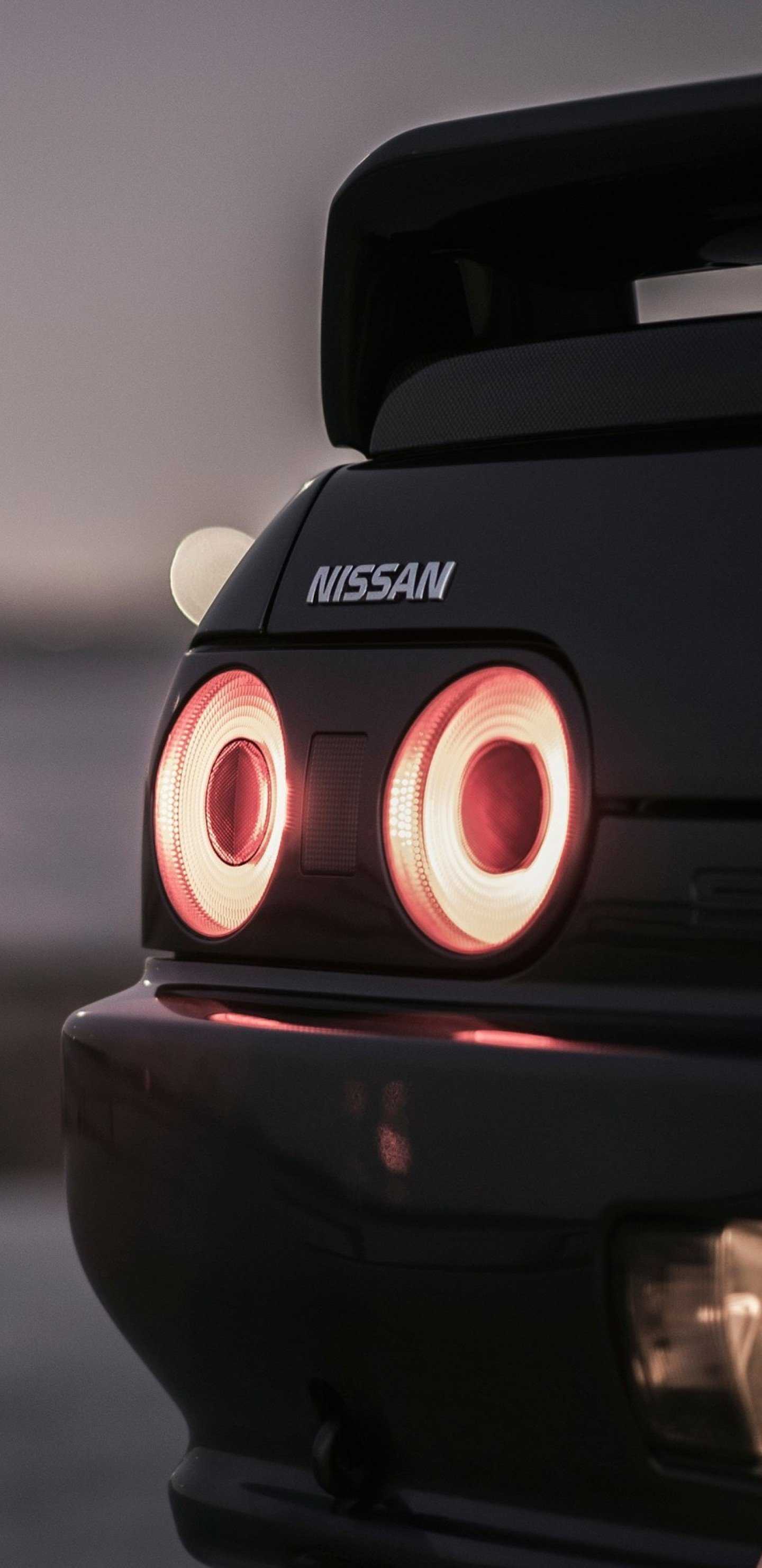 1440x2960 Nissan Skyline R32 Tail Lights HD Wallpaper (1440x2960)