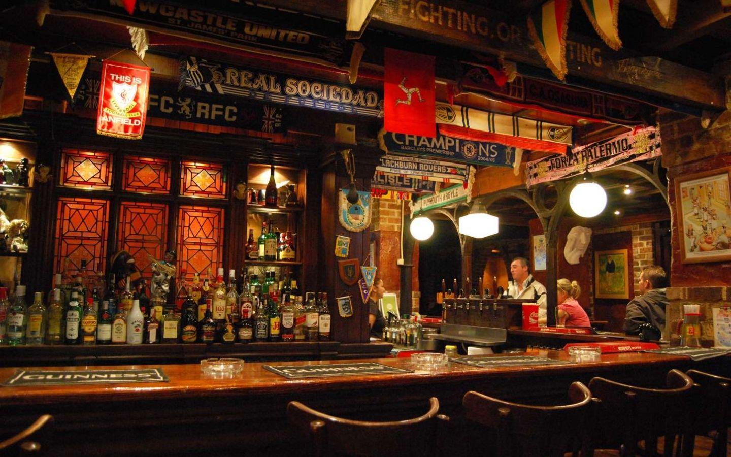 1440x900 Free download Related Wallpaper Irish Pub Bar [1448x972]