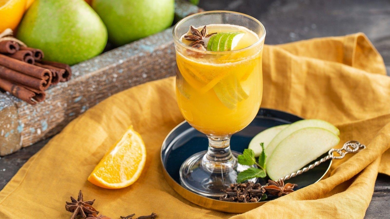 1600x900 Download 1600x900 Fruit Drink, Cinnamon, Apples, Apple Juice