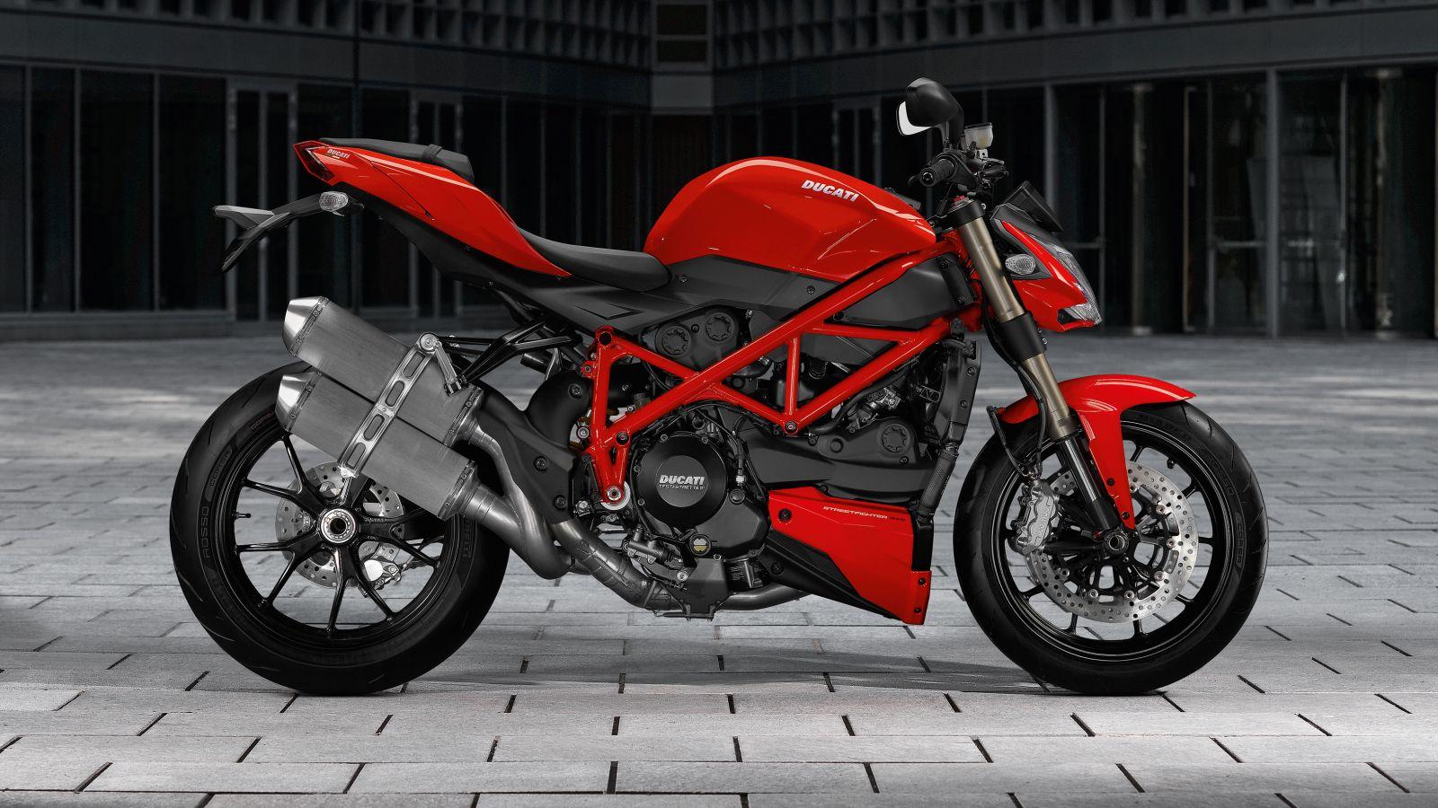 1600x900 2015 Ducati Streetfighter 848 Picture, Photo, Wallpaper