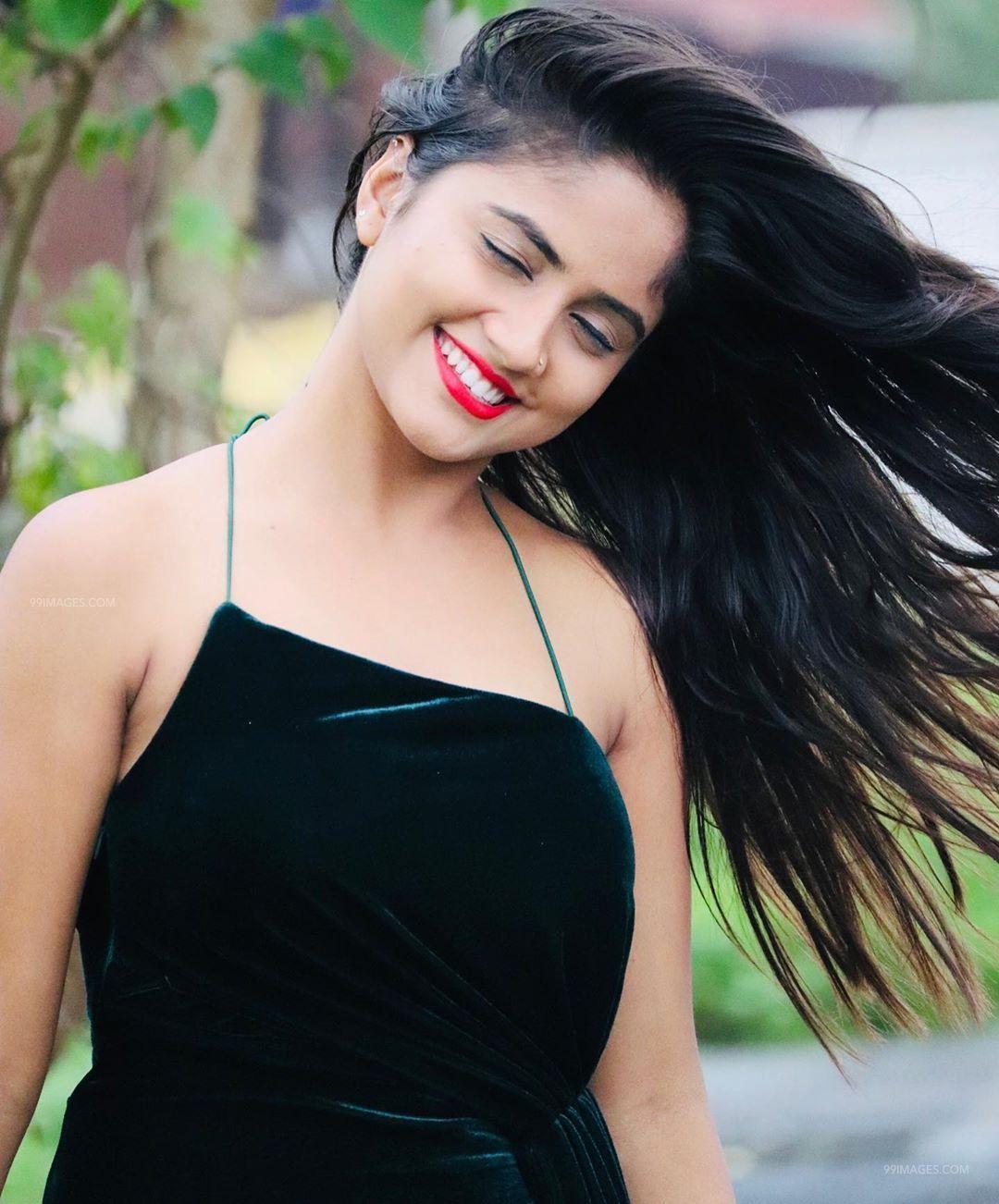 1080x1302 Nisha Guragain Hot Beautiful HD Photohoot Photo 1080p