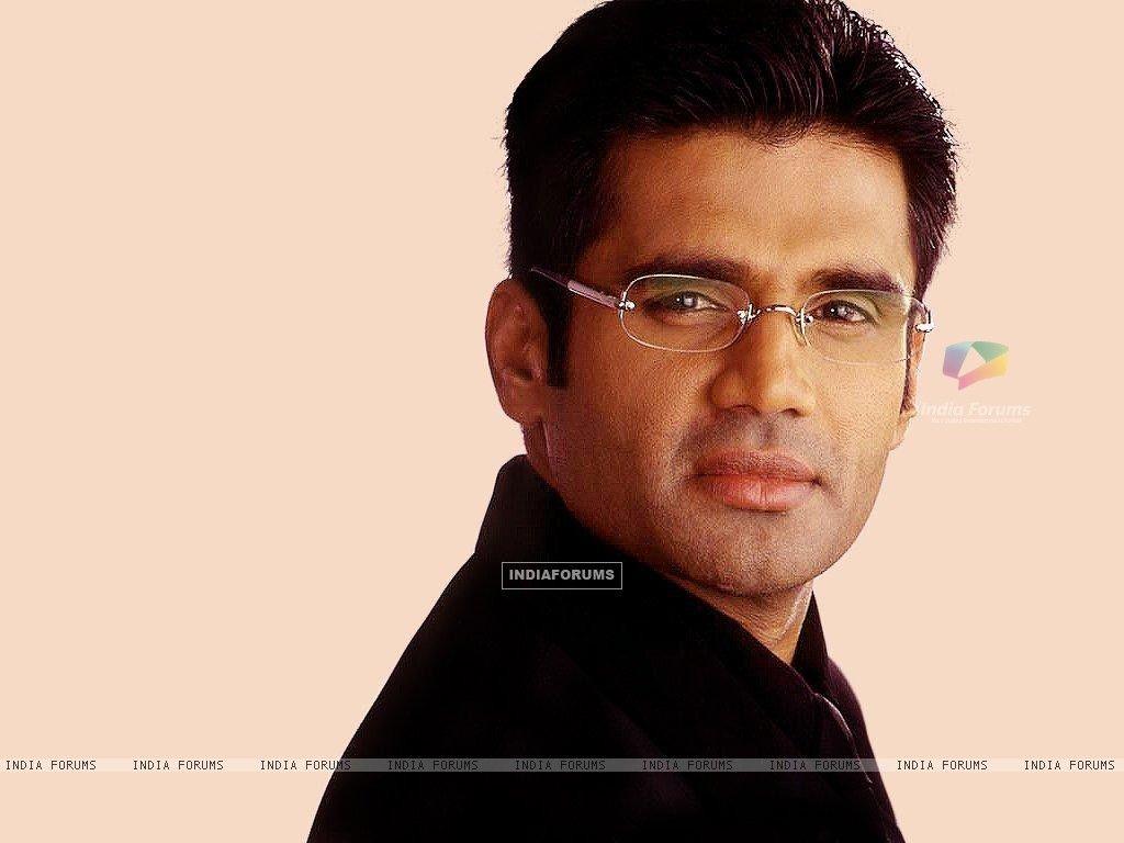1024x768 Sunil Shetty Size Shetty Wallpaper