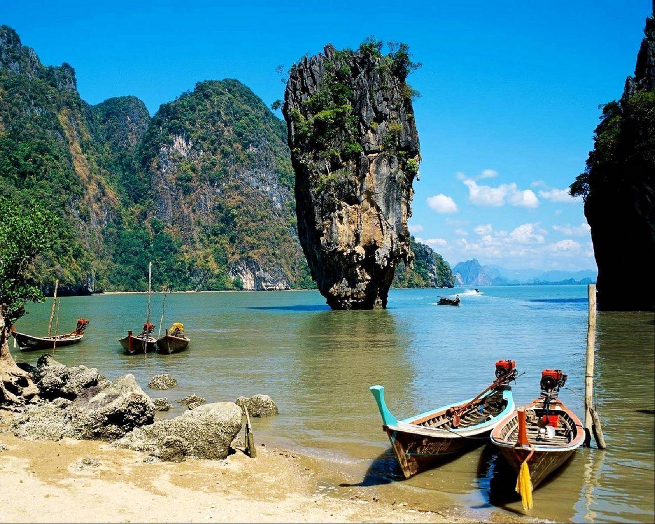 1280x1024 Download wallpaper 1280x1024 thailand, beach, tropical, sea, boats
