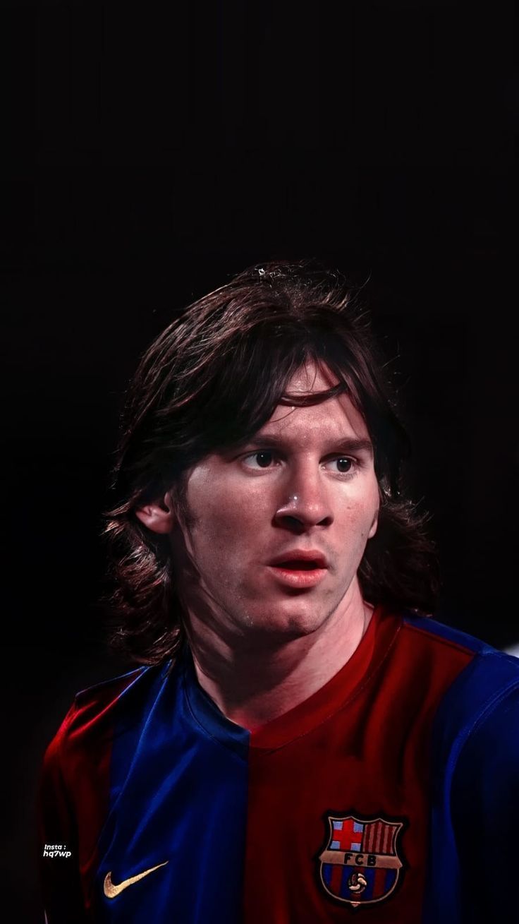 736x1309 Long Hair Messi Wallpaper