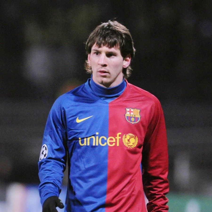 900x900 Adammessi10