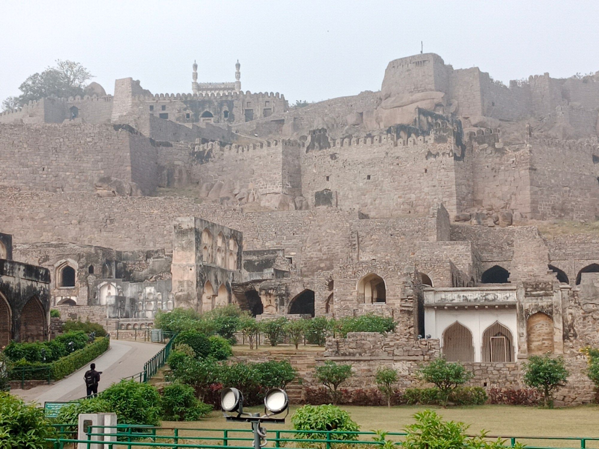 2000x1500 Golconda ; the fort of diamonds