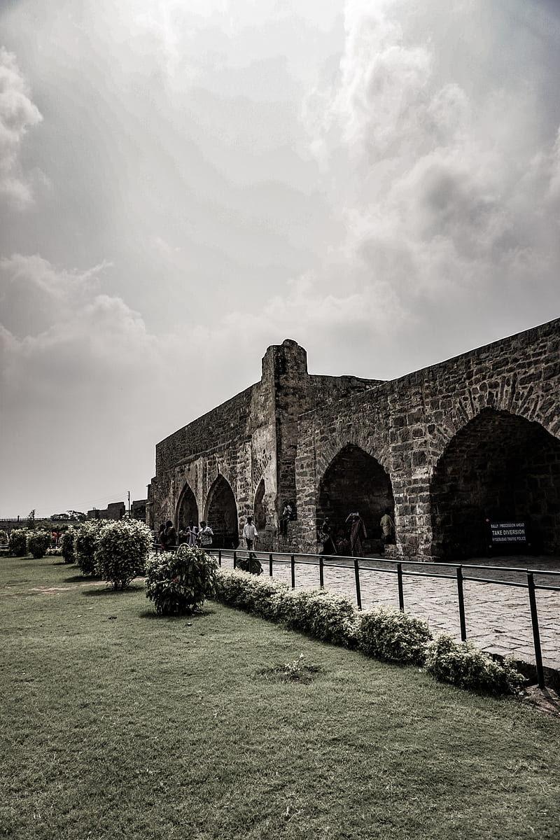 800x1200 HD golconda fort wallpaper
