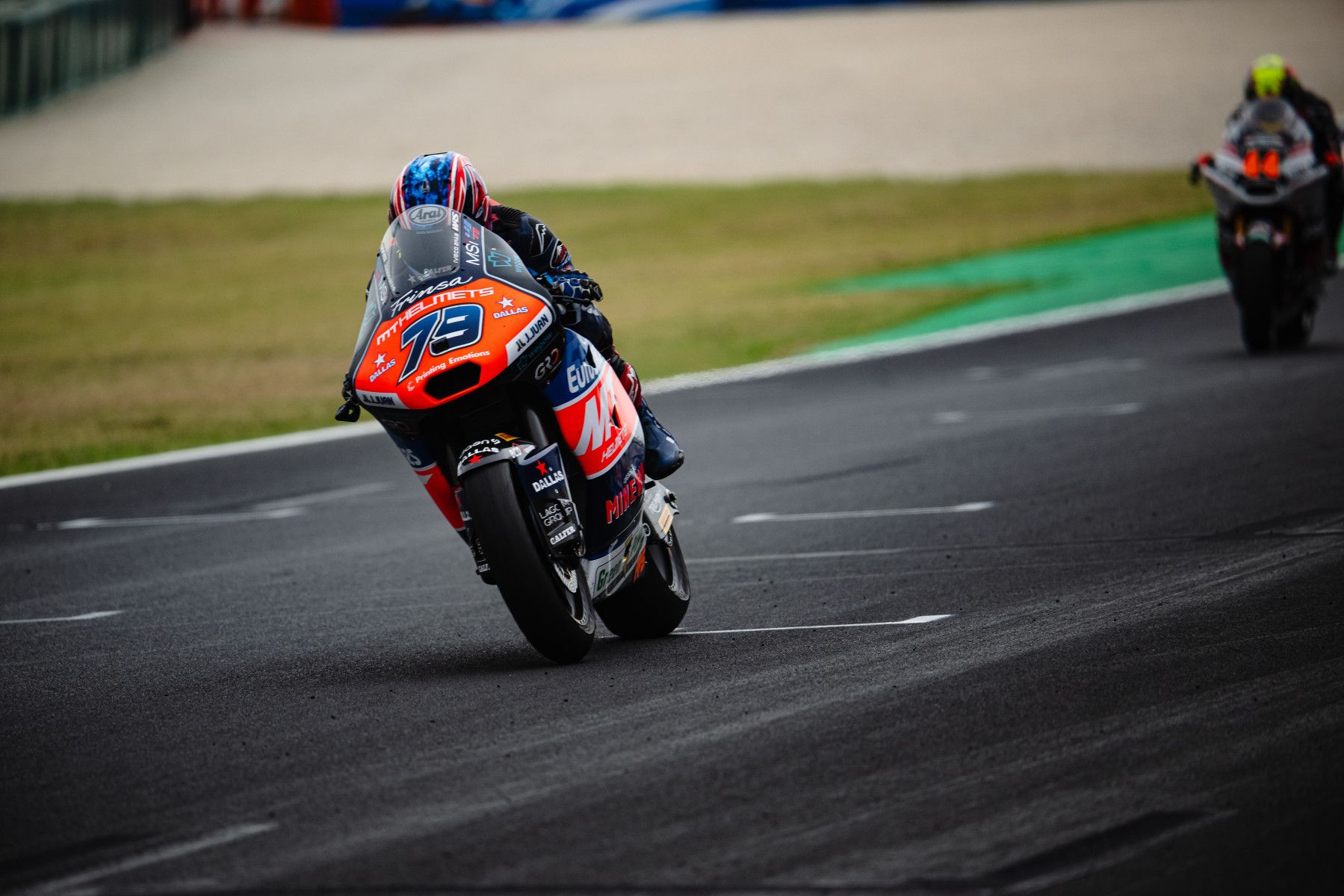 1799x1200 Ogura wins in Moto2™ with the new Pirelli rear tyre, Piqueras takes Moto3™