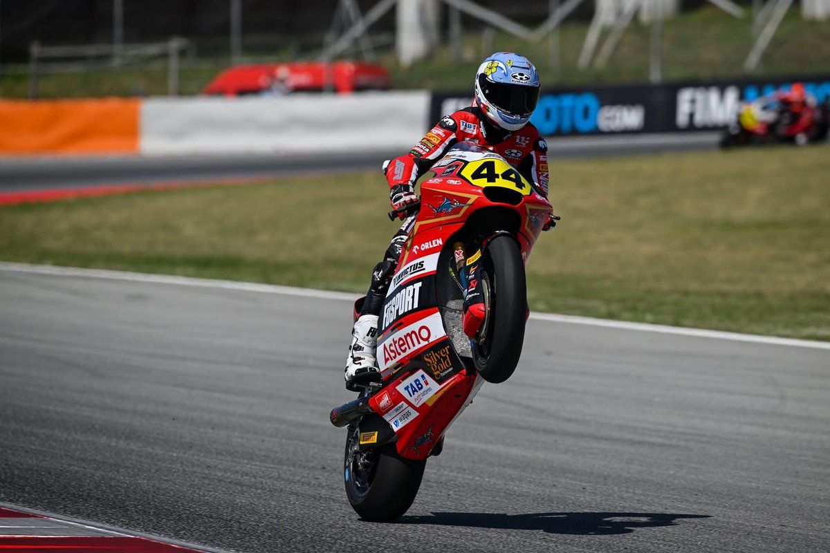 1200x800 The reigning champion in FIM MotoJunior World Championship Moto2 Milan Pawelec starts the season off with a win. Pawelec got the better of Unai Orradre in the closing stages with Francesco Mongiardo
