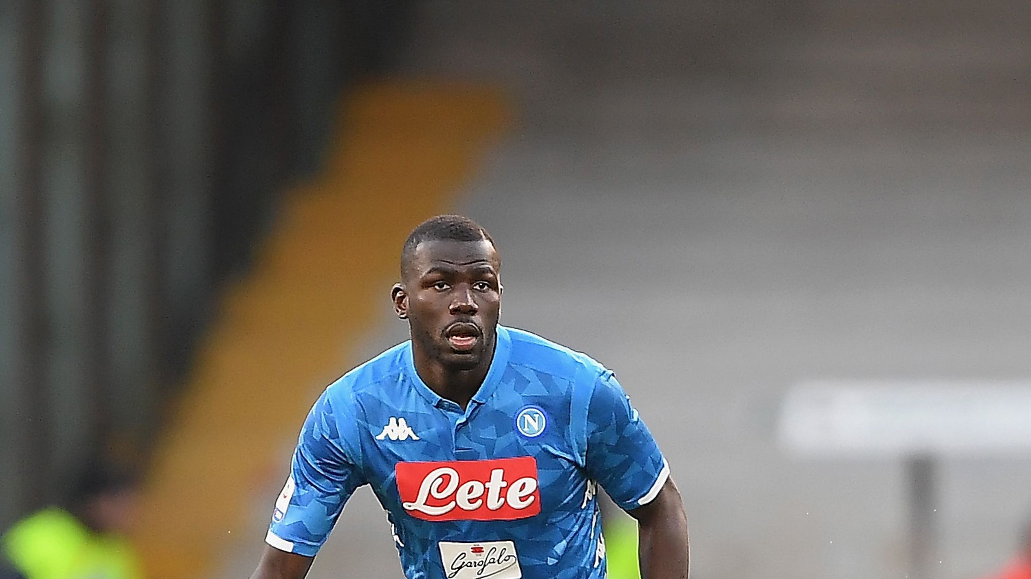 2048x1152 Kalidou Koulibaly: Is He The Centre Back Manchester United Need?