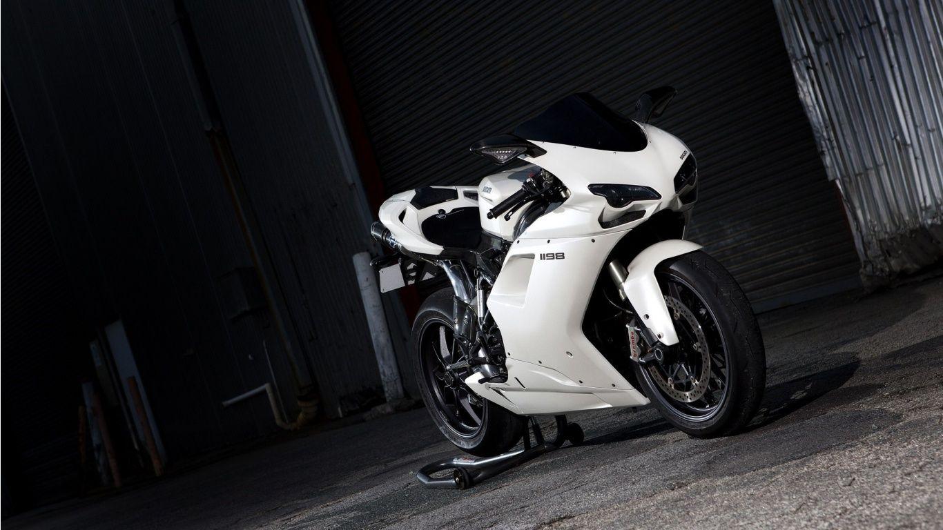 1366x768 Ducati 1198 Motorcycle Wallpaper