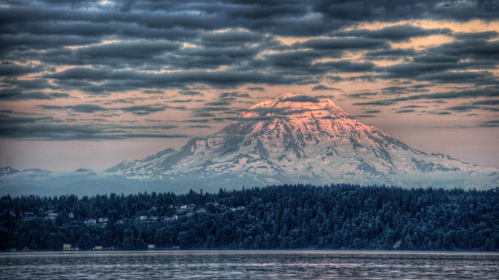 1920x1080 Majestic Mount Rainier desktop PC and Mac wallpaper