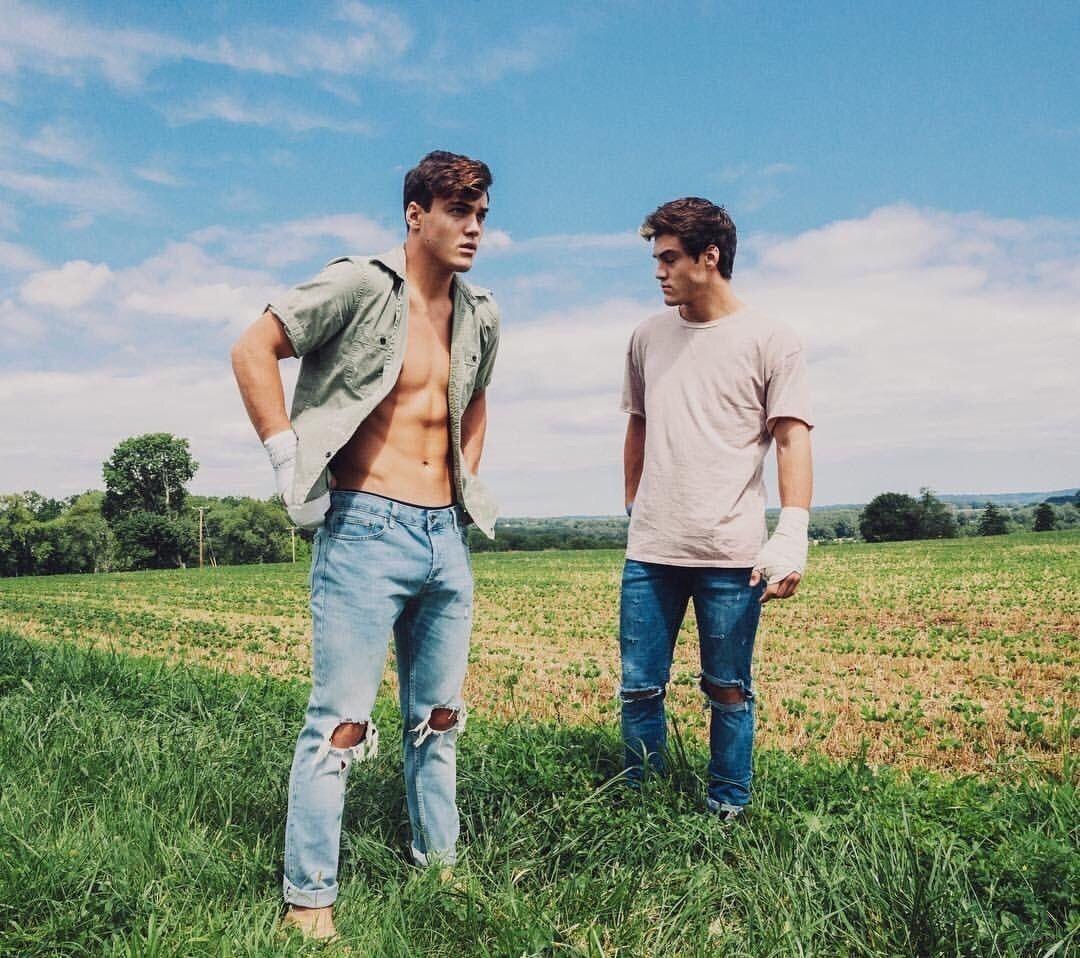 1080x958 Dolan Twins