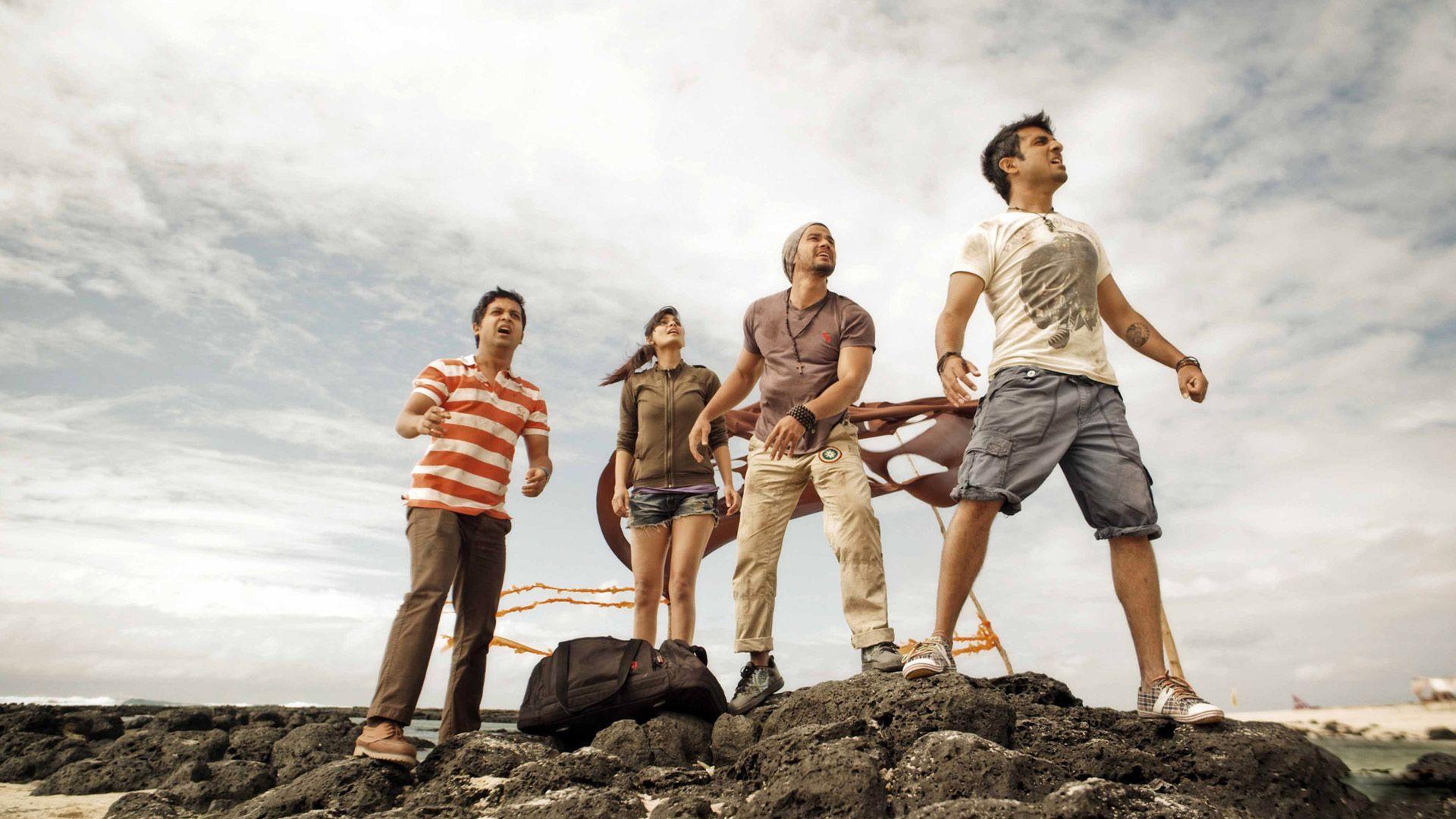 1920x1080 Young people resting in Goa Desktop wallpaper 1680x1050