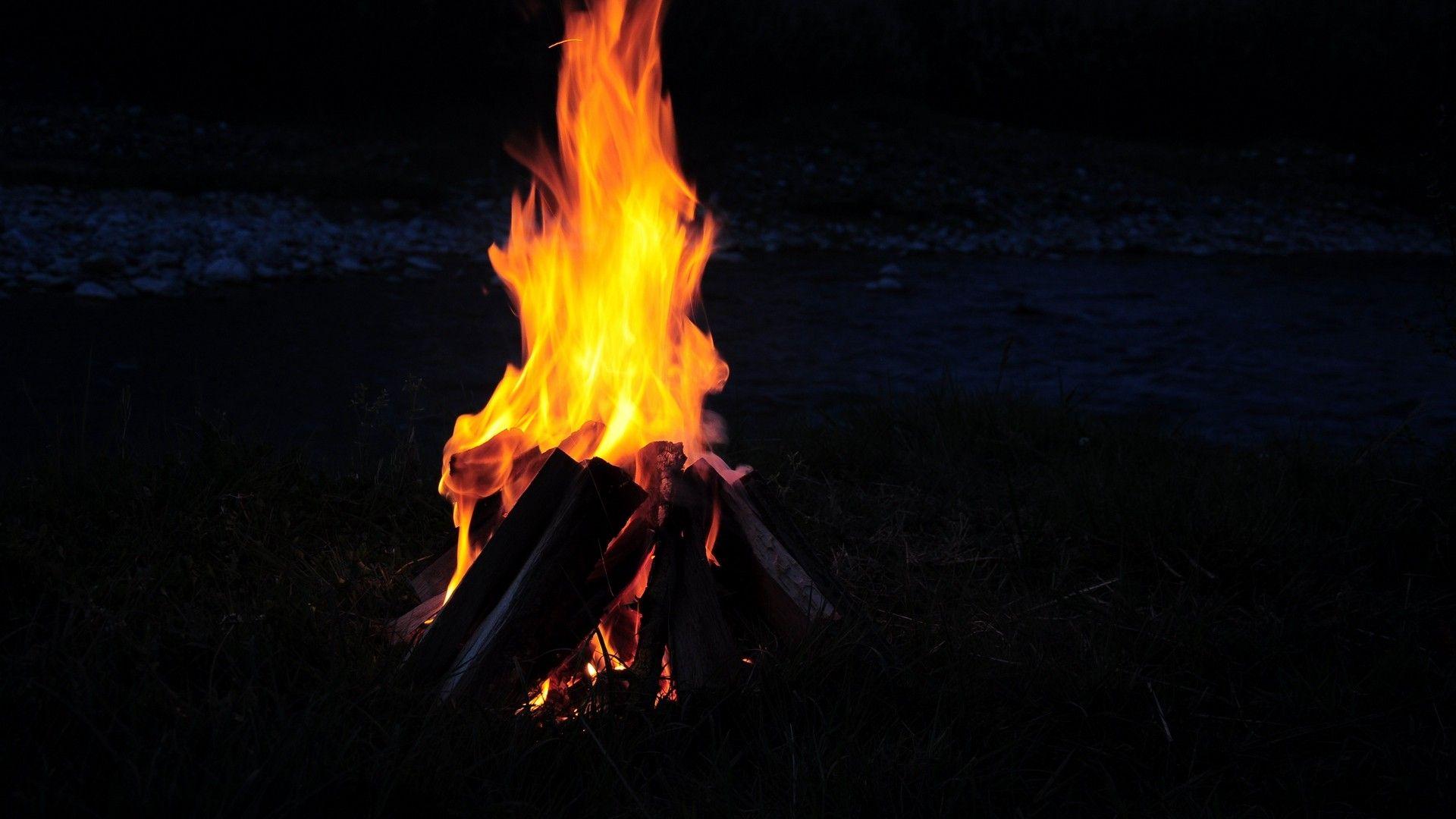 1920x1080 Camping fire next to the sea HD Wallpaper iPhone 7 Plus / iPhone 8 Plus