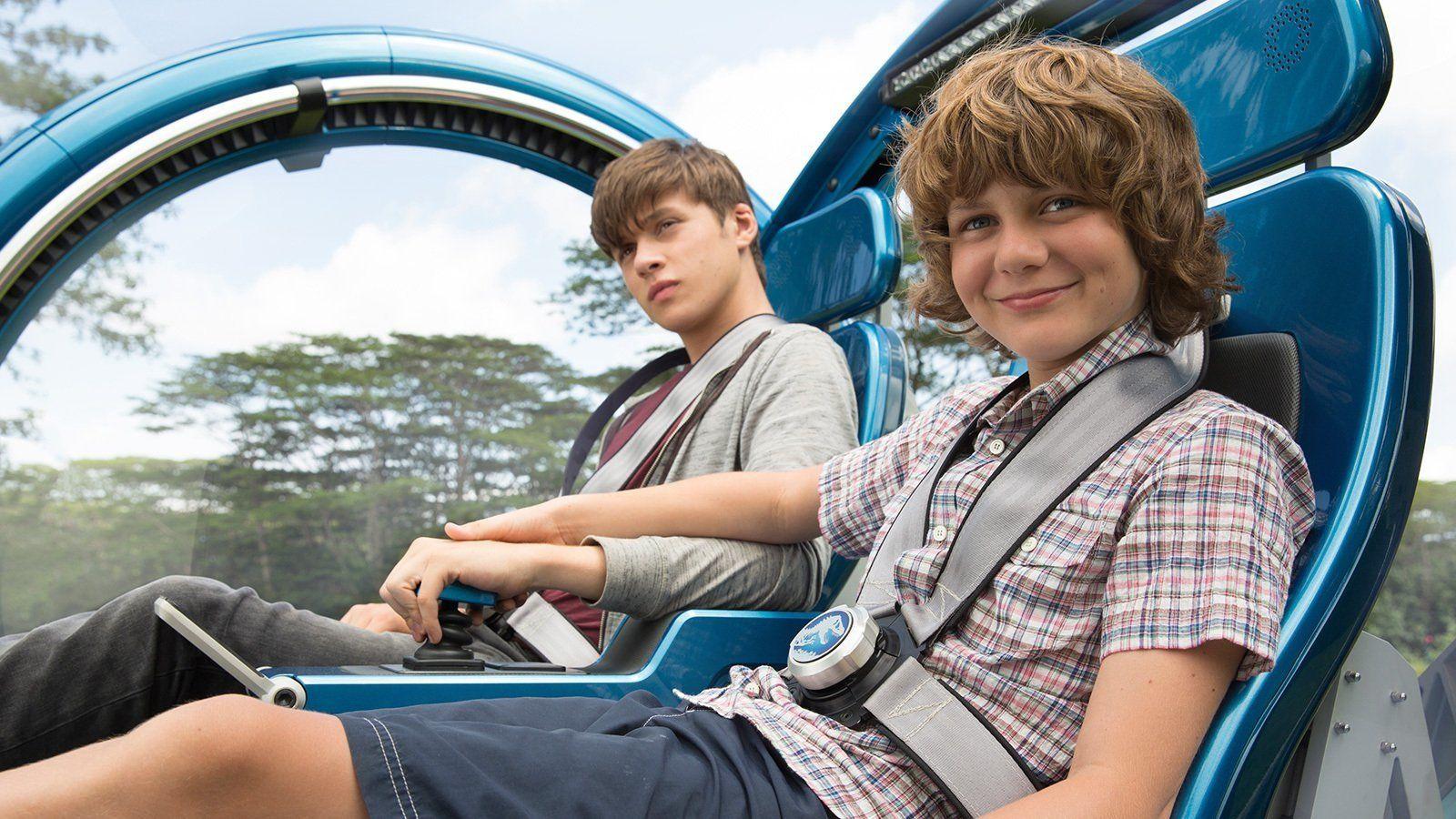 1600x900 Nick Robinson HD Wallpaper and Background Image