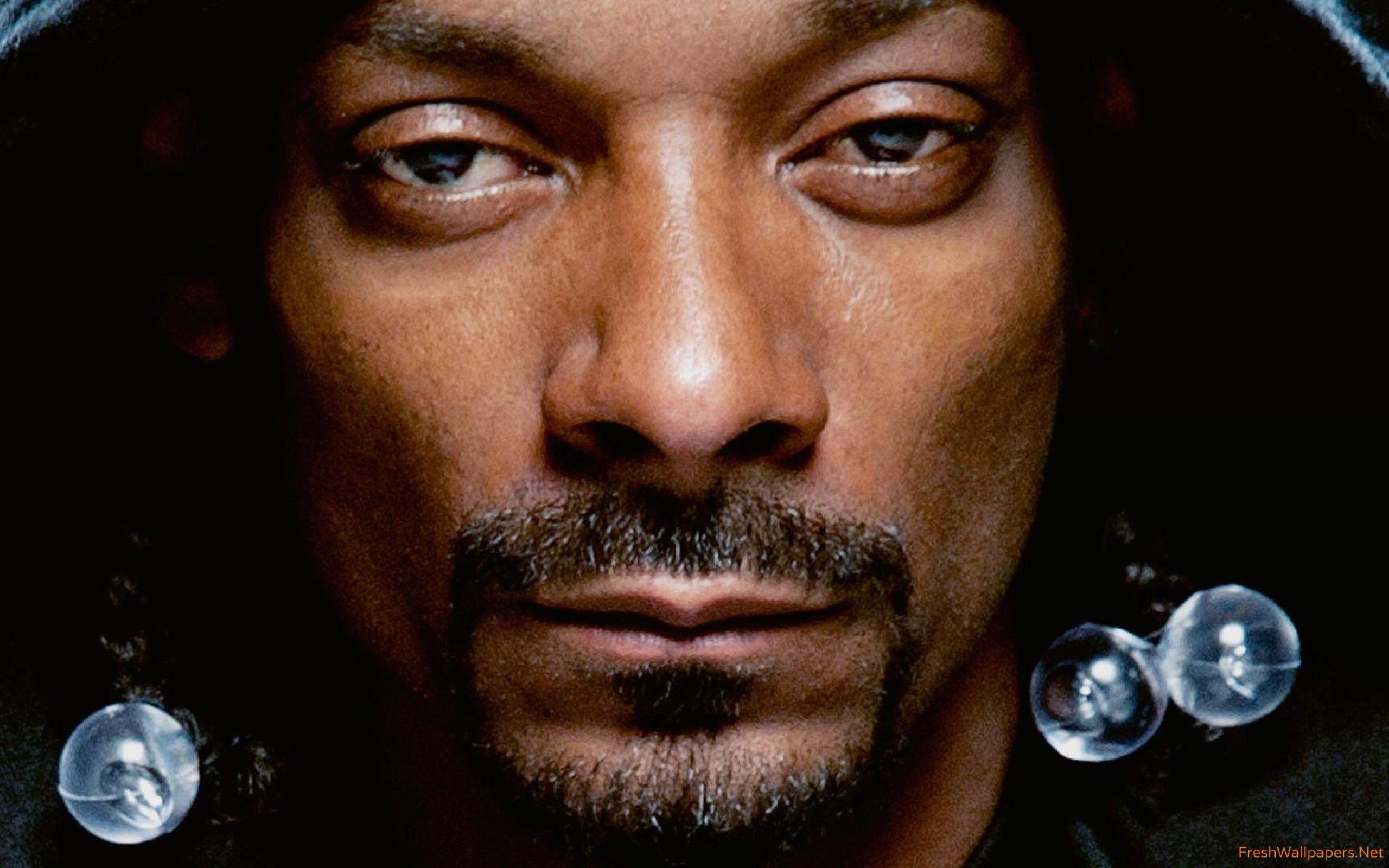 Snoop dogg's. Снуп дог. Snoop Dogg 1997. Snoop Dogg 1990. Снуп дог плачет.