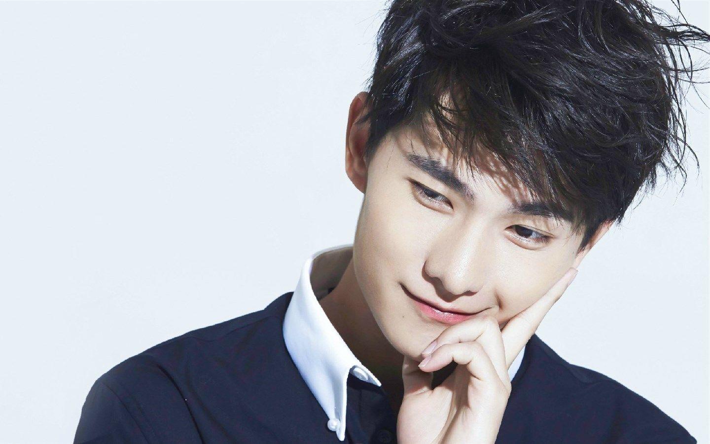 1440x900 Yang Yang Wallpaper