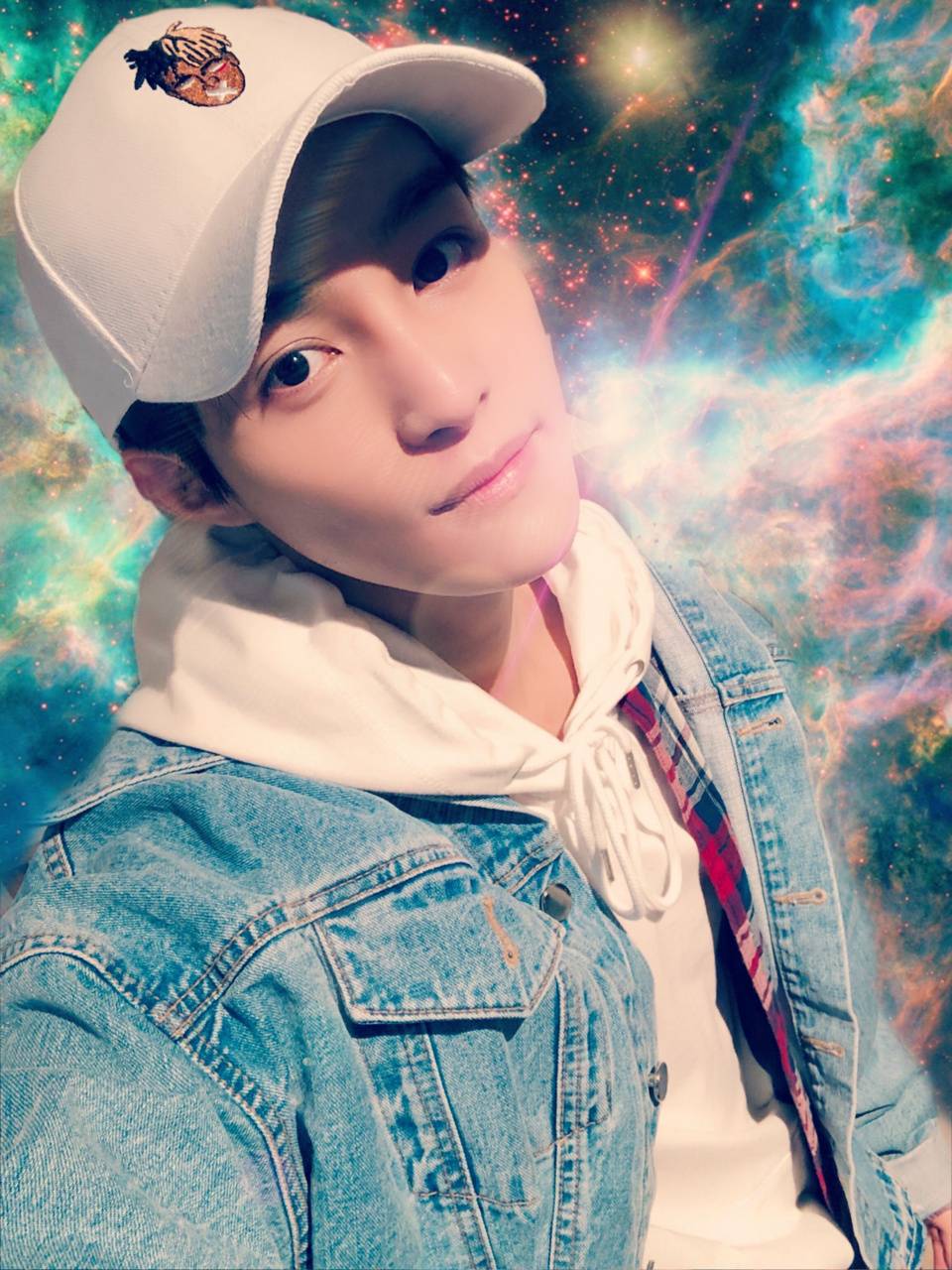 960x1280 YangYang Galaxy wallpaper