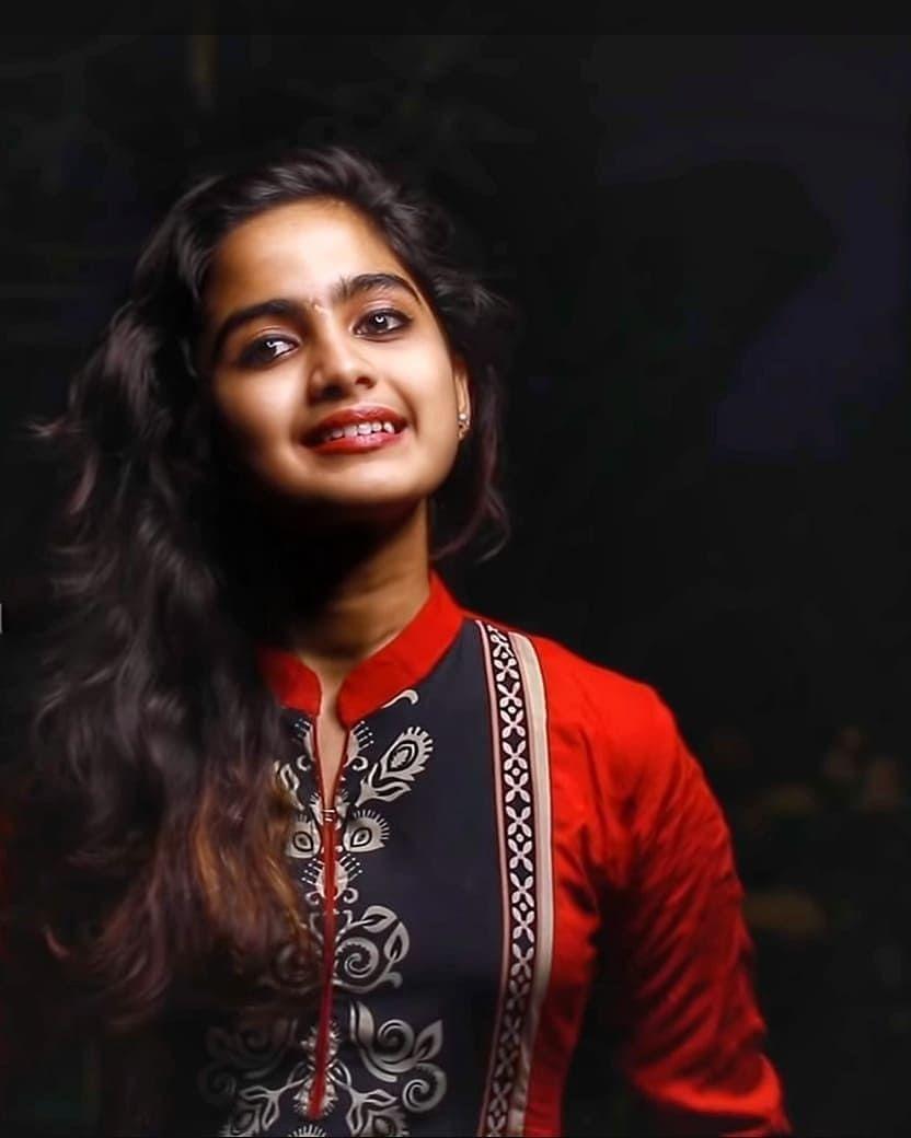 832x1040 Devika Sanjay Wallpaper