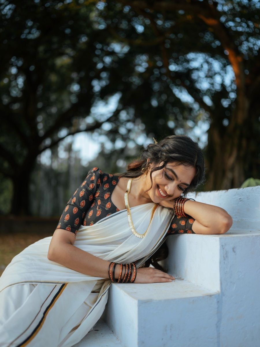 900x1200 Devika Sanjay Photo, Picture And HD Image