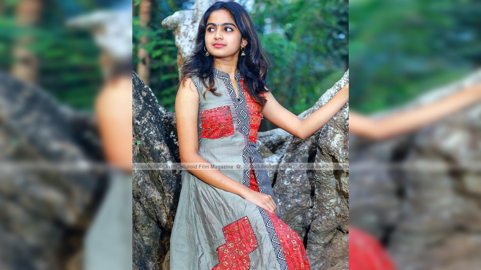 1600x900 Actress Devika Sanjay, ദേവിക സഞ്ജയ്; പുതിയ ചിത്രങ്ങൾ കാണാം picture of actress devika sanjay
