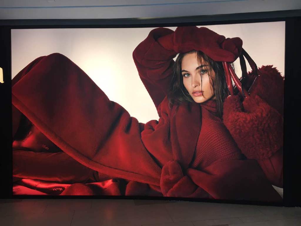 1024x768 Max Mara F W 2017.18 : Grace Elizabeth By Steven Meisel. The Fashion Spot