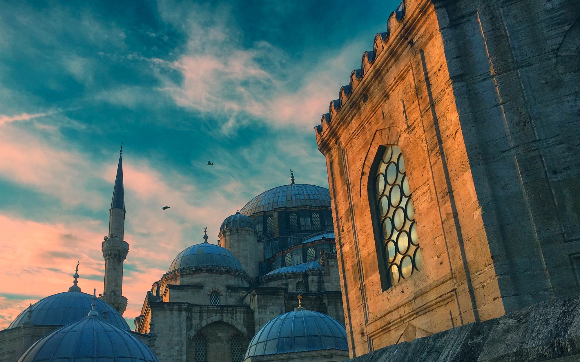 2000x1250 Explore Middle East & Maghreb's Ancient Civilizations. Luxury Tailor Made Vacations In The Middle East & Maghreb
