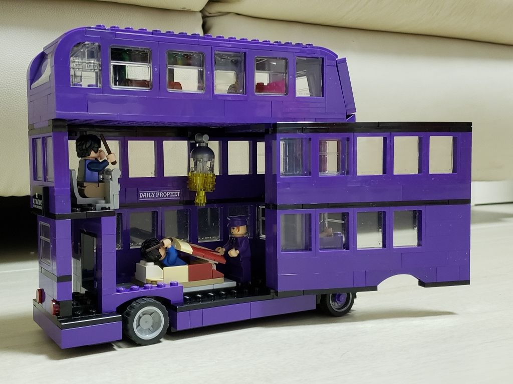 1024x768 Combination of two Knight Buses (4755 + 75957)