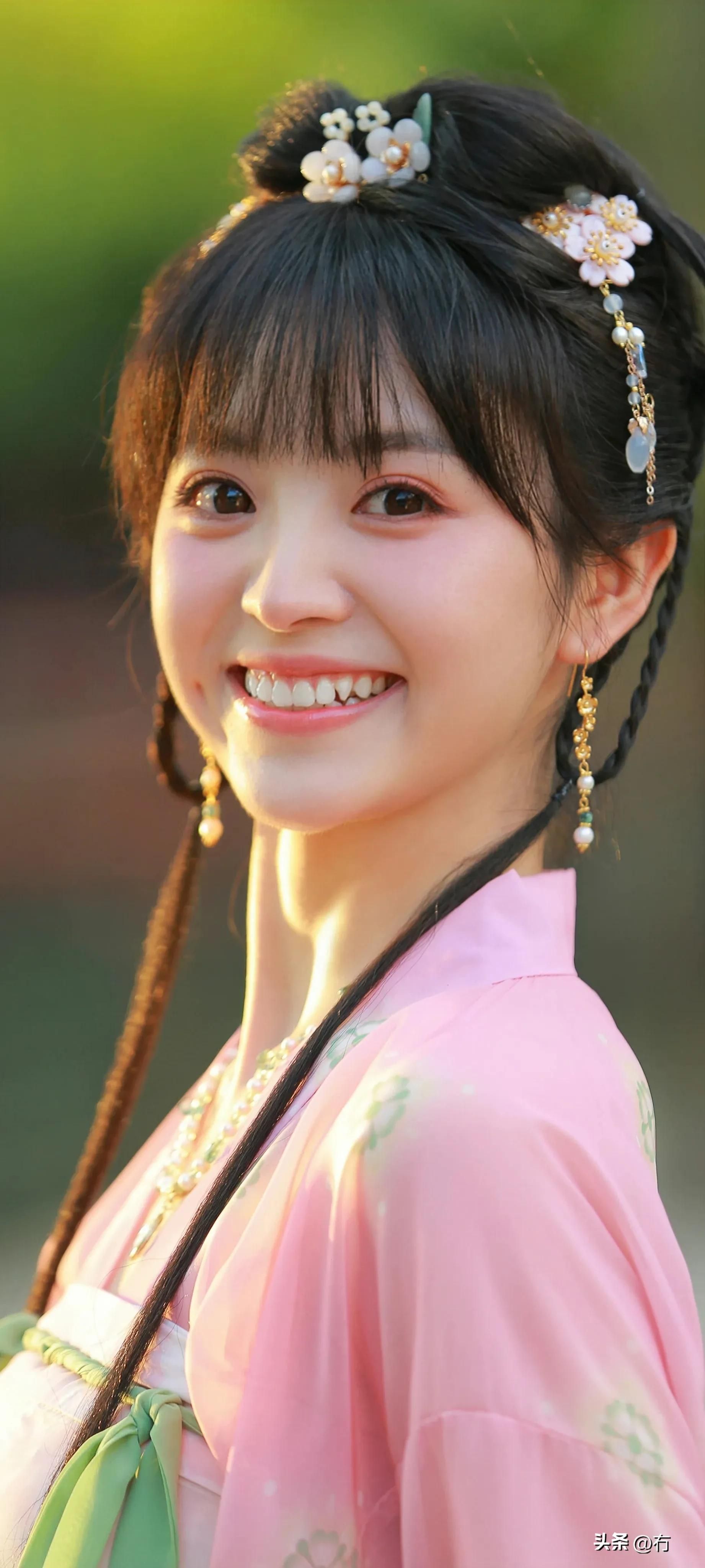 1842x4096 Tian Xiwei Wallpaper