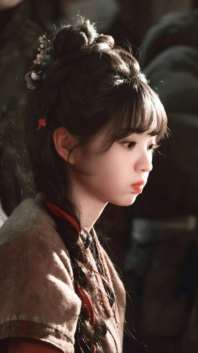 675x1200 Tian Xiwei is expected to attend the party for the Pursuit of Jade in Beijing at the end of March