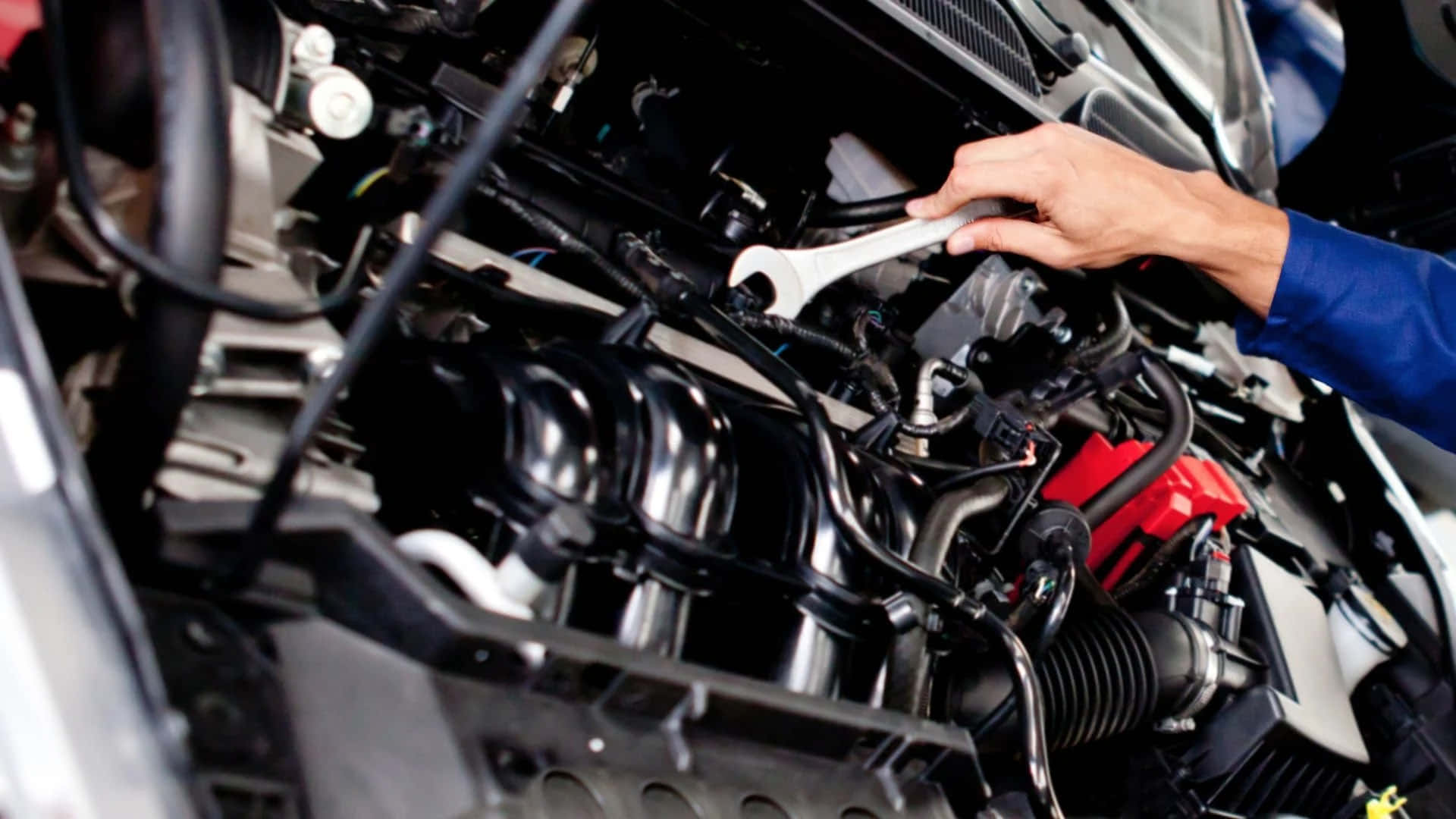 1920x1080 Download Professional Car Repair Services Wallpaper