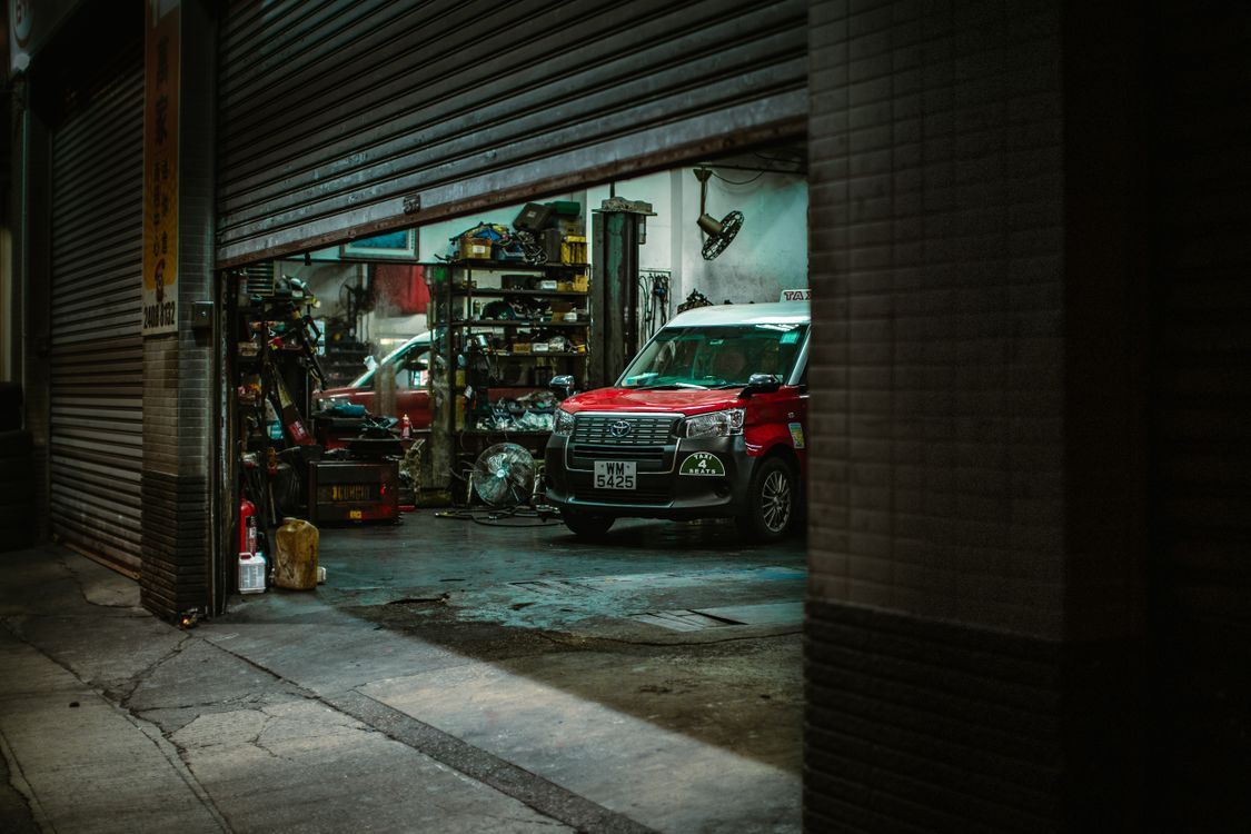 1125x750 Auto Repair Workshop · Free