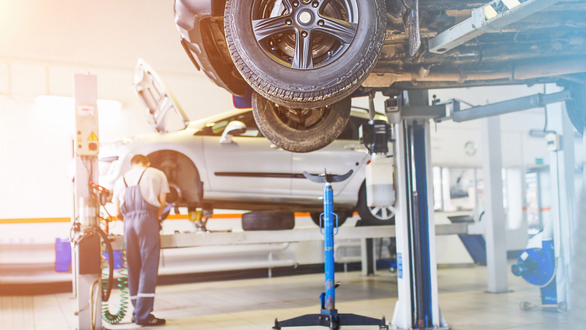 1920x1080 The Top Safety Tips for Auto Repair Shops