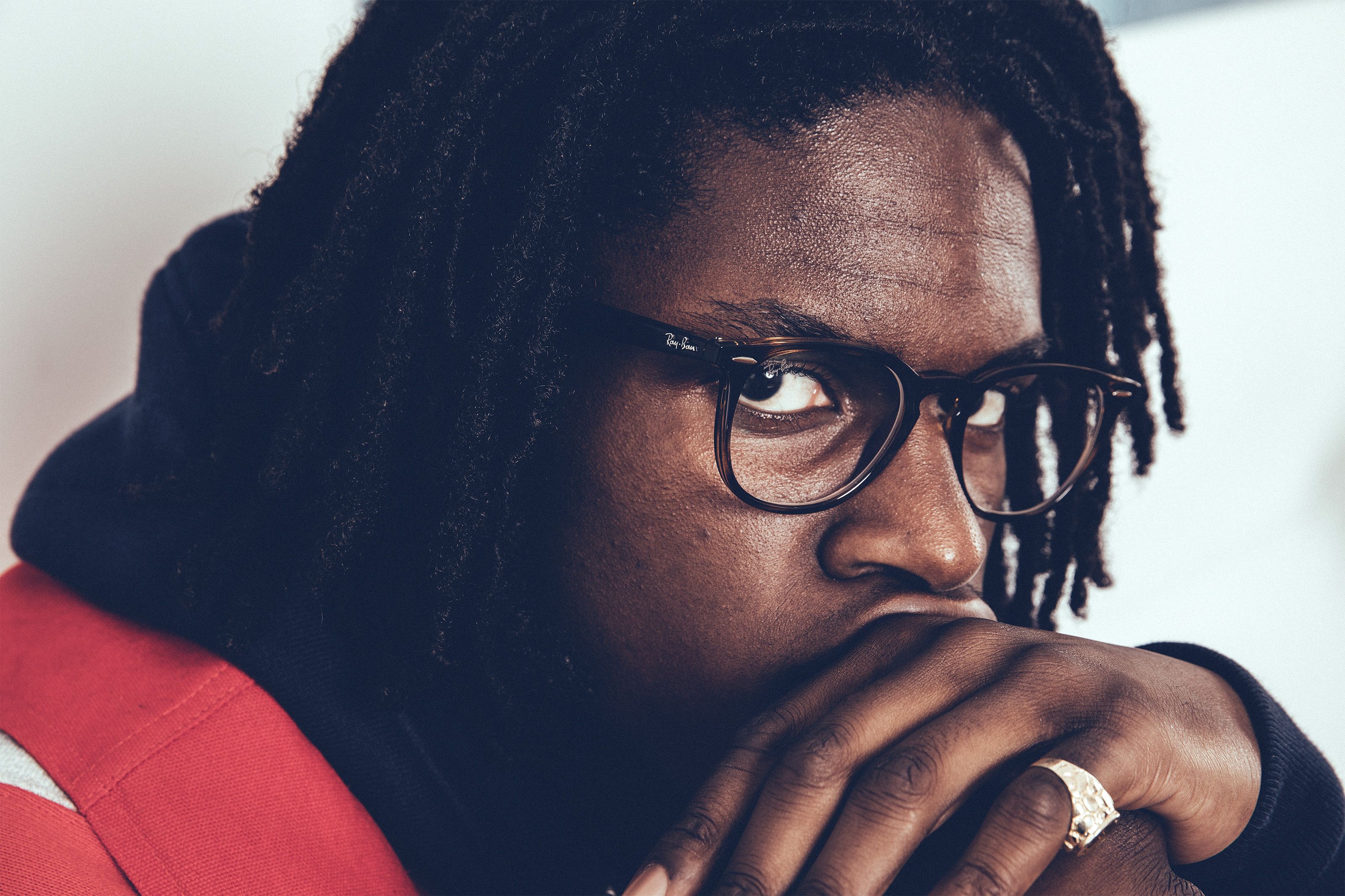 3200x2133 Daniel Caesar Wallpaper