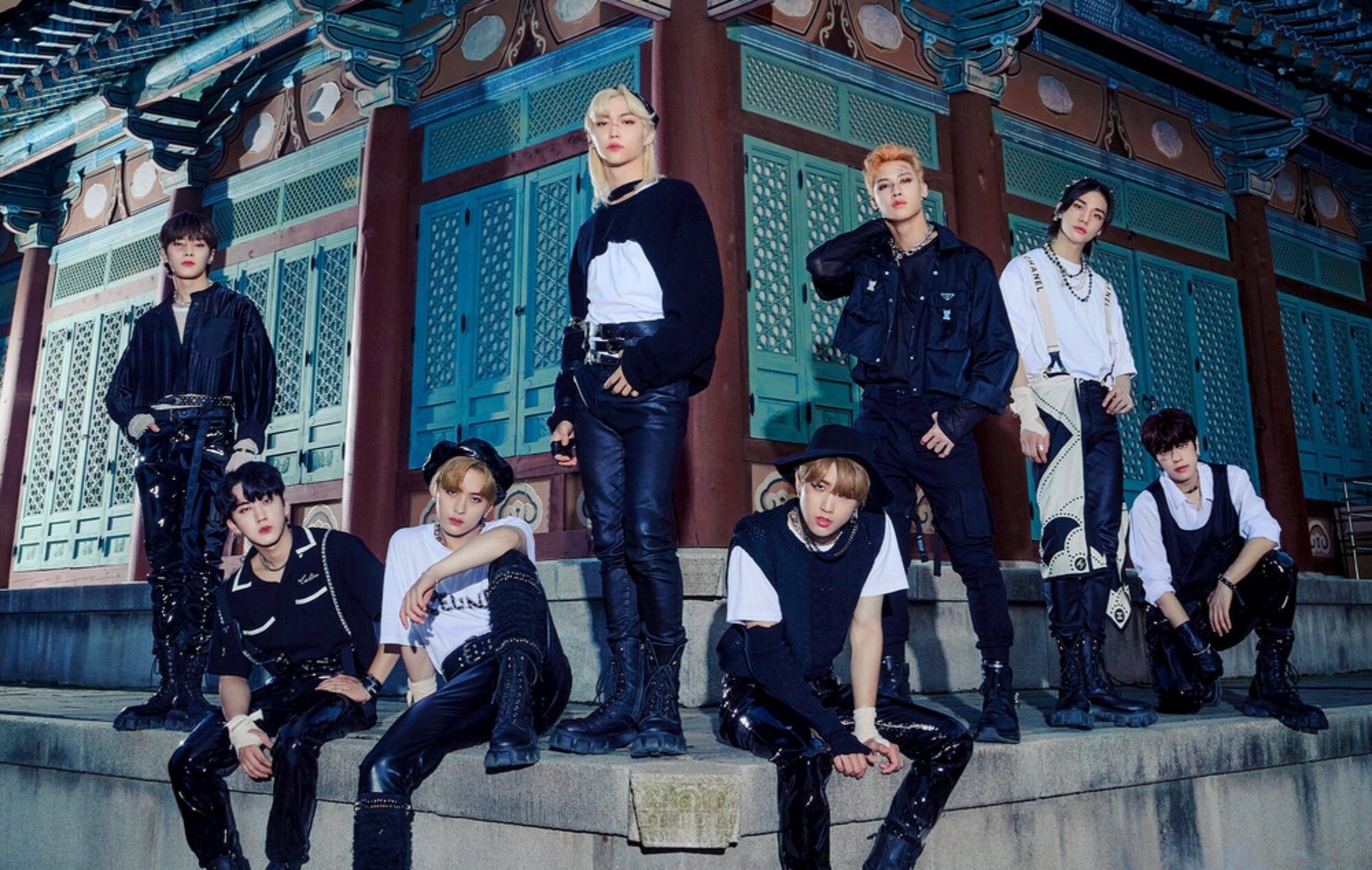 2000x1269 Stray Kids Wallpaper